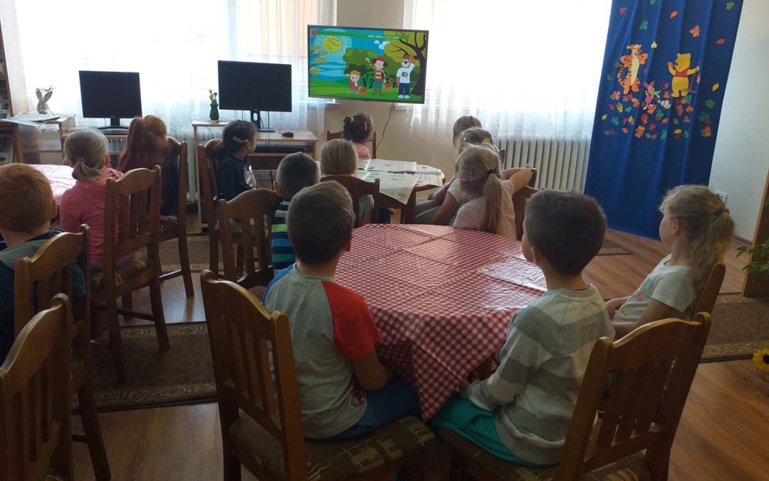 Przedszkolaki w bibliotece